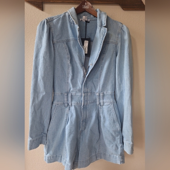 NWT Paige Songbird Meg Light Denim Long Sleeve Zip Up Romper Womens Size 4 - Picture 2 of 11